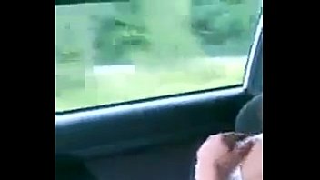 Sexy Girlfriend dance in car - http://www.picbucks.com/gacq