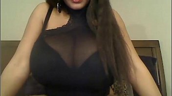 friend039_s mother flashing massive knockers cougar on web cam