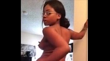 Naija Girl with Talent-Mad Twerking (naked)